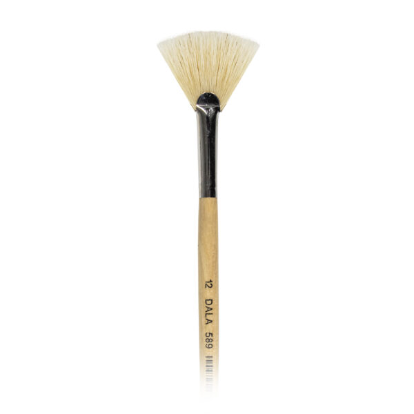589 Fan Brush #12